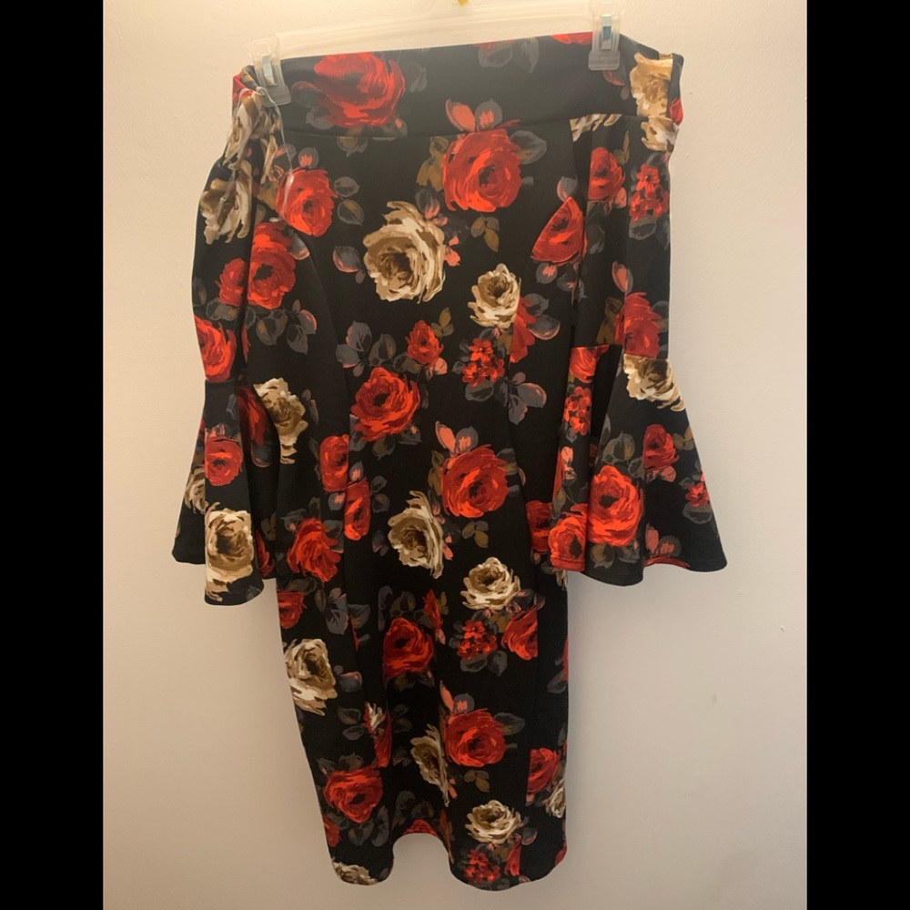 Find Me plus 3x midi dress rose floral